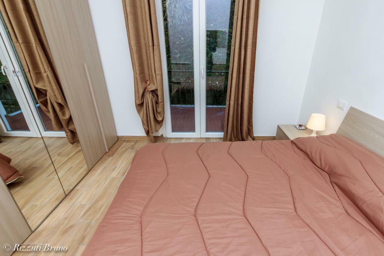 Happy House Apartment Savona Exterior photo