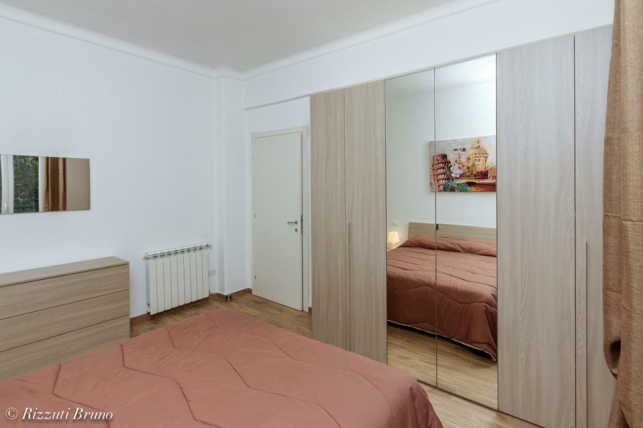 Happy House Apartment Savona Exterior photo