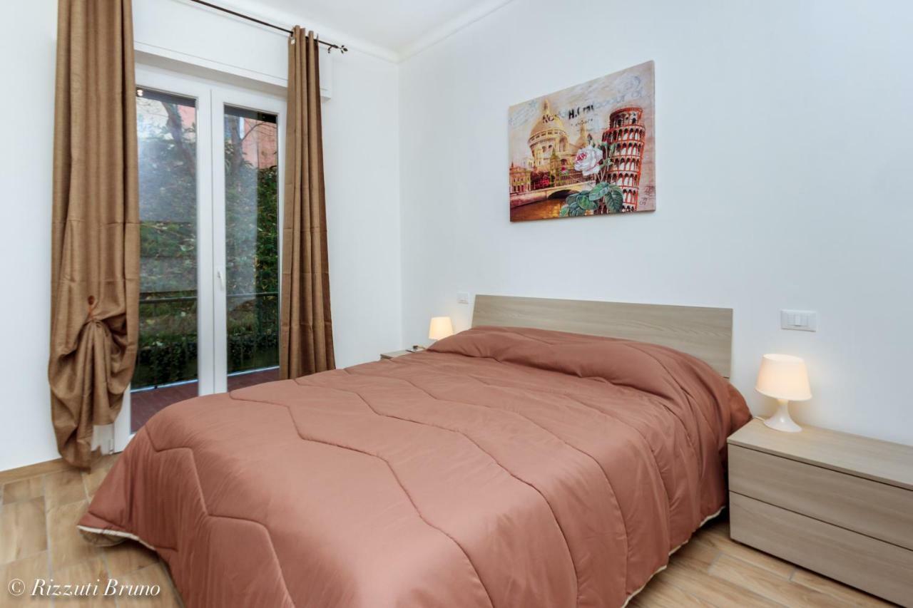 Happy House Apartment Savona Exterior photo
